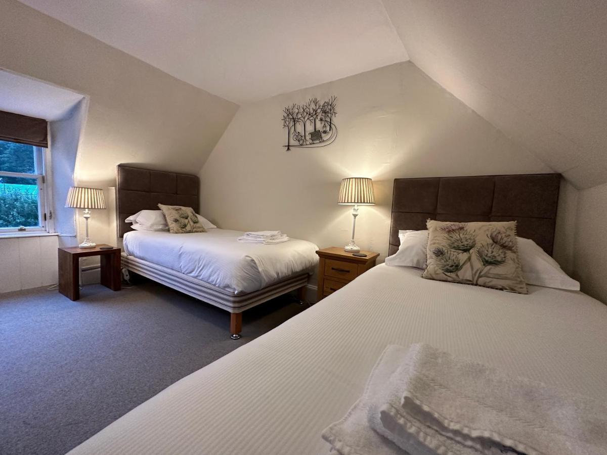 Red Squirrel Cottage Strathtay Экстерьер фото